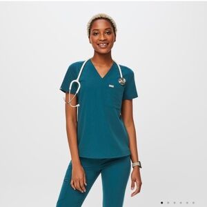 Figs Caribbean Blue Scrub Top
